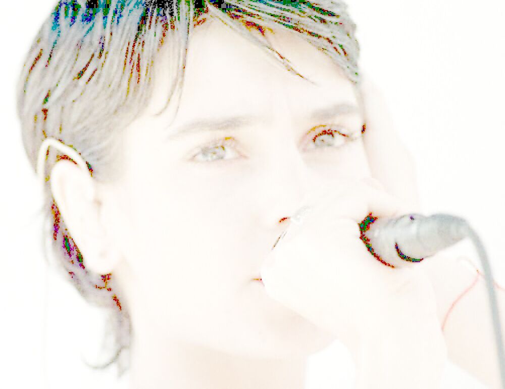 http://freenet.am/~sinead/sinead.jpg